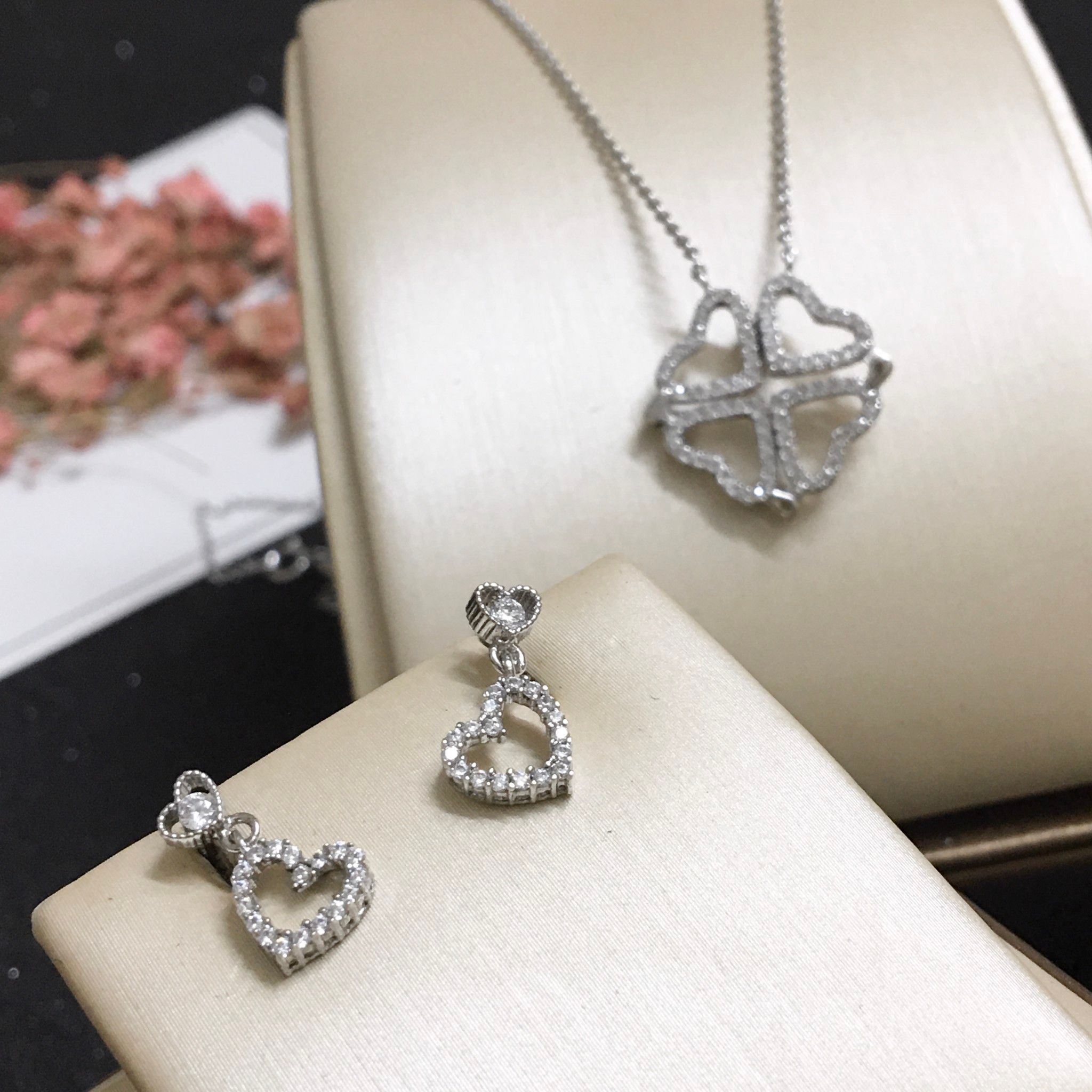 BỘ TRANG SỨC BẠC CAO CẤP - TRÁI TIM PHA LÊ 2 KIỂU ĐEO (AA)