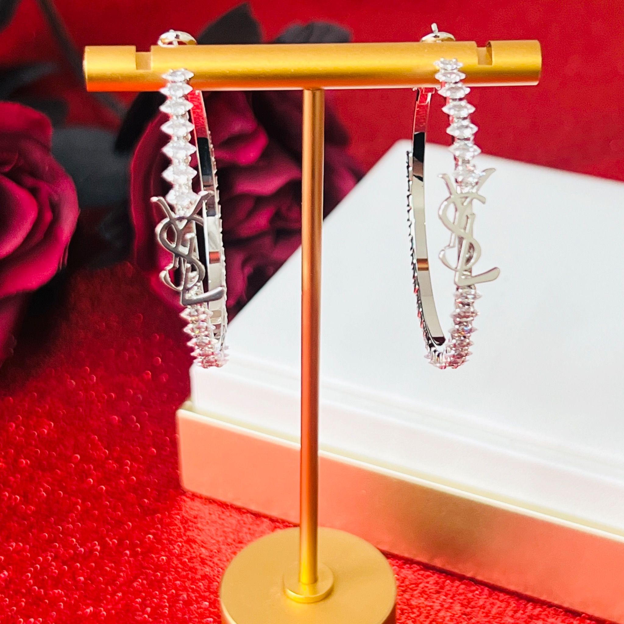 Bông Tai Khoen Tròn YSL Màu Trắng 4,3cm Pha Lê (BT)
