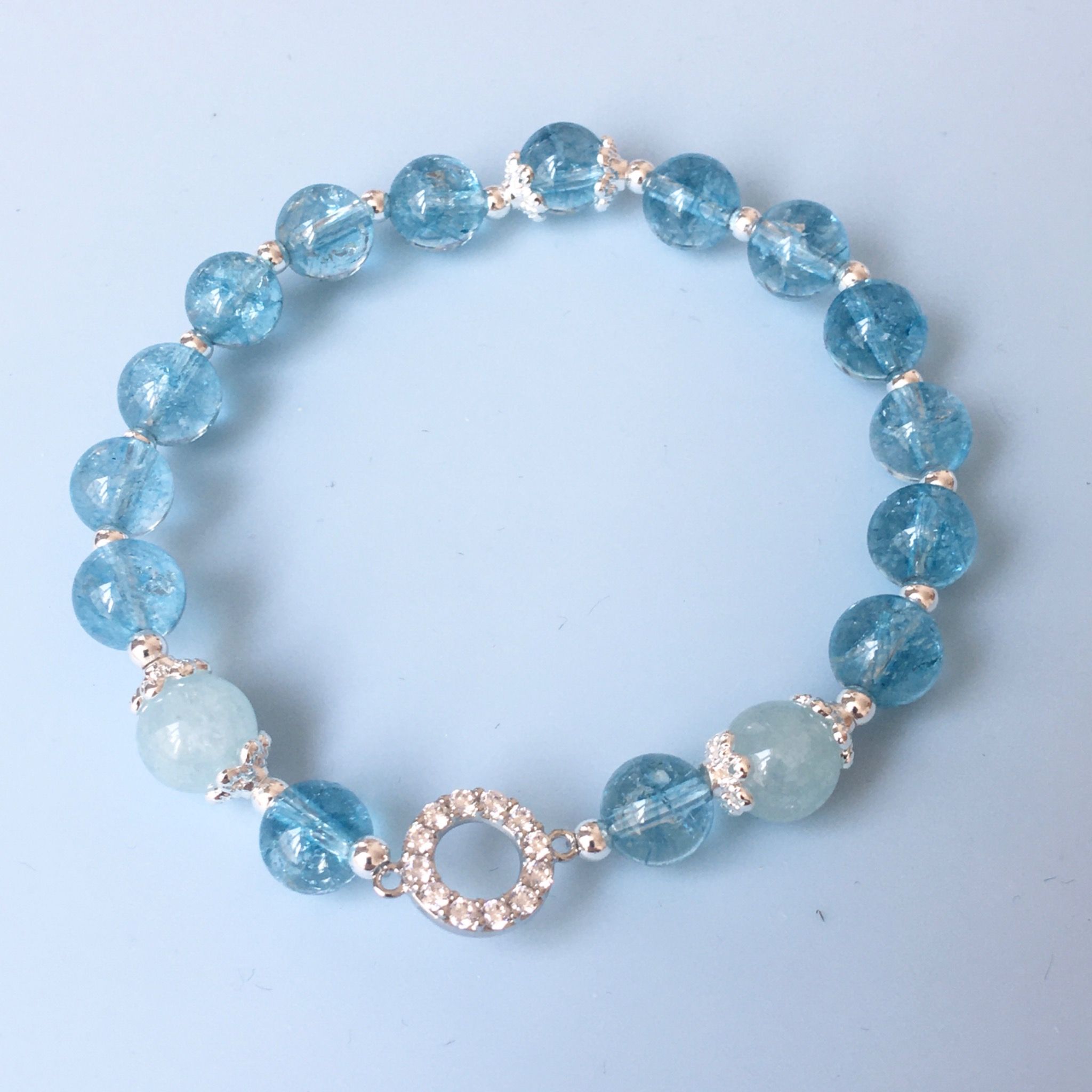 Vòng Tay Phong Thuỷ Cao Cấp - Đá Aquamarine Thiên Nhiên & Vòng Tròn Đá Pha Lê Xanh Ngọt Ngào