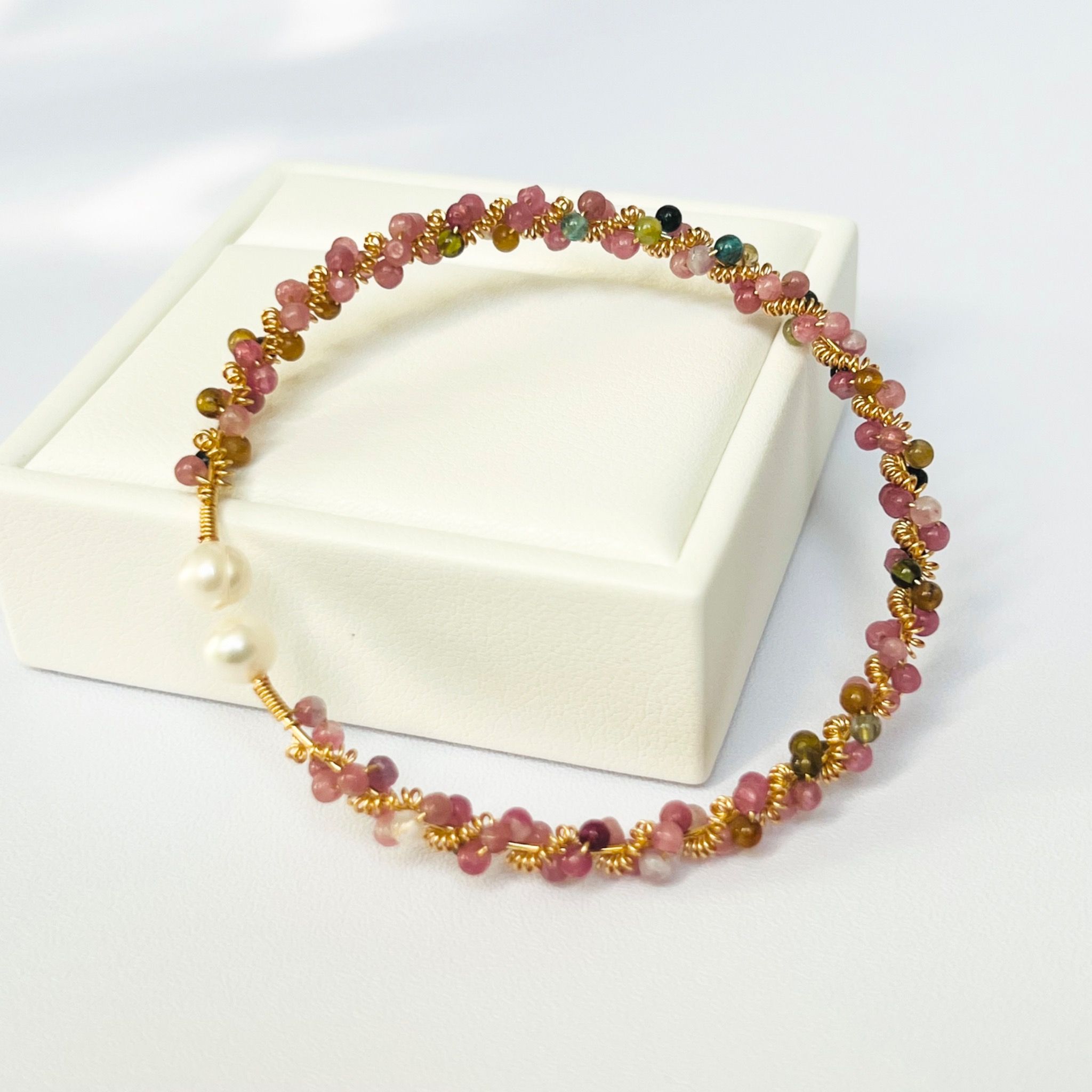 Vòng Tay Phong Thuỷ Cao Cấp - Đá Tourmaline Cầu Vòng & Ngọc Trai Thiên Nhiên
