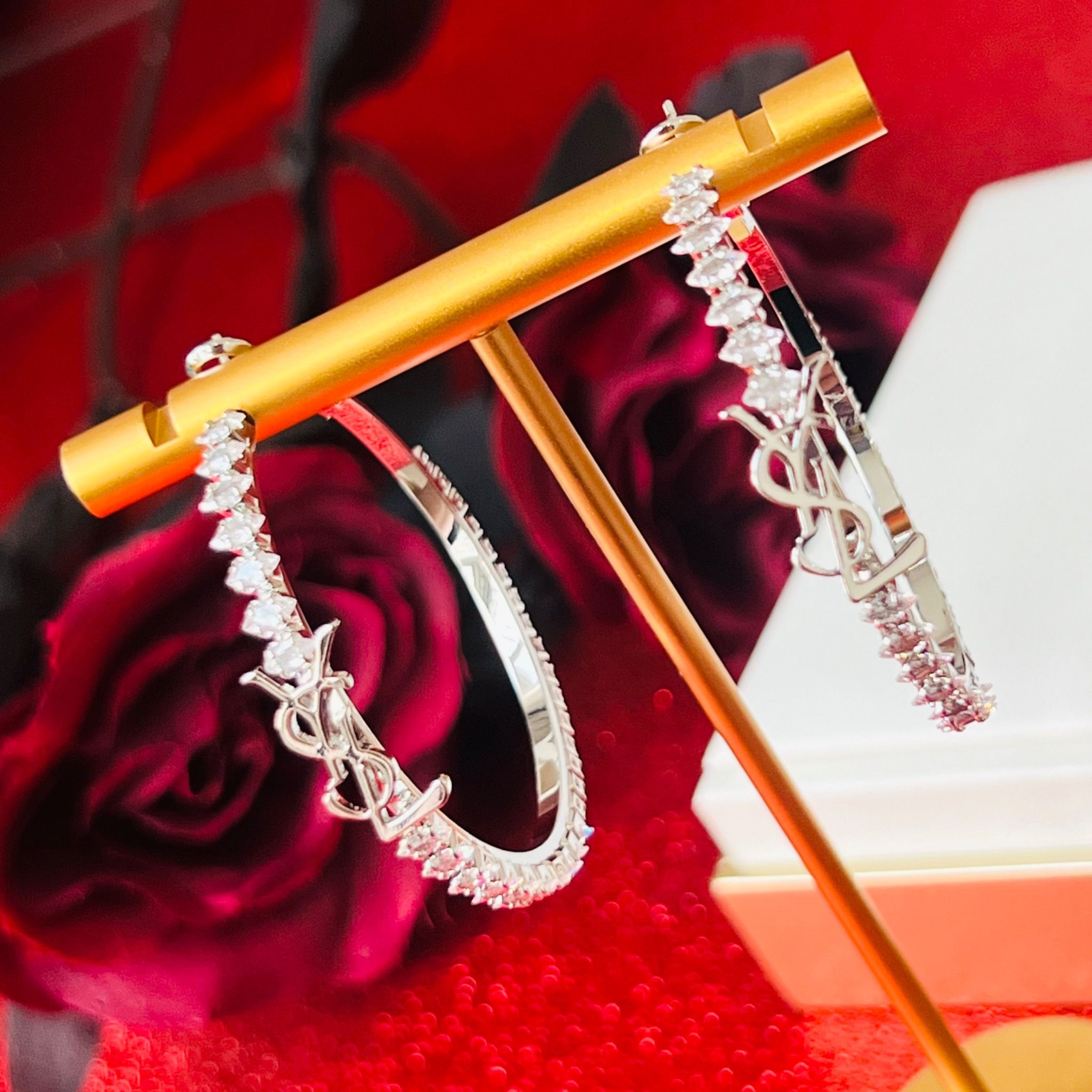 Bông Tai Khoen Tròn YSL Màu Trắng 4,3cm Pha Lê (BT)