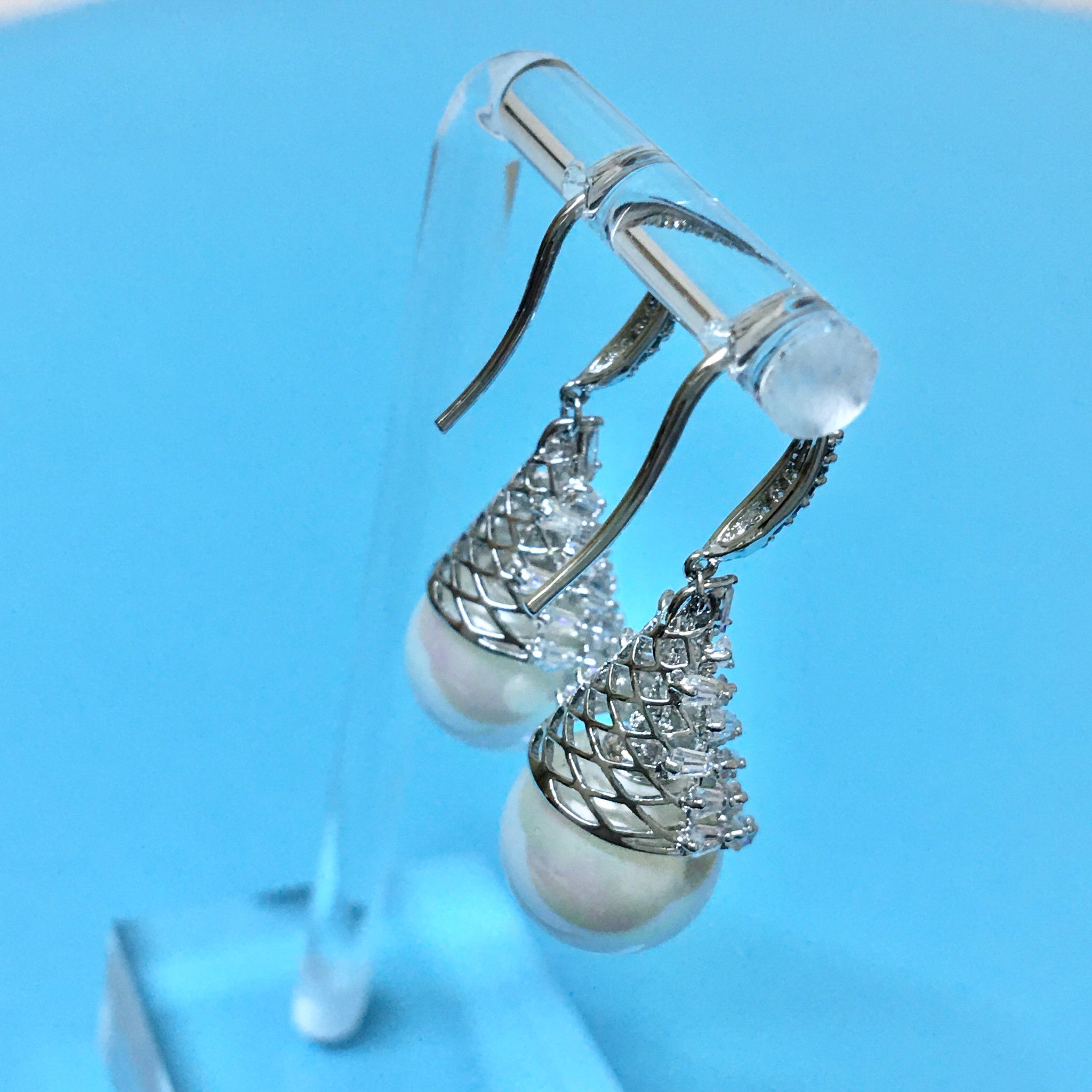 KHUYÊN TAI GIỌT NƯỚC PHA LÊ & HẠT NGỌC (AH)