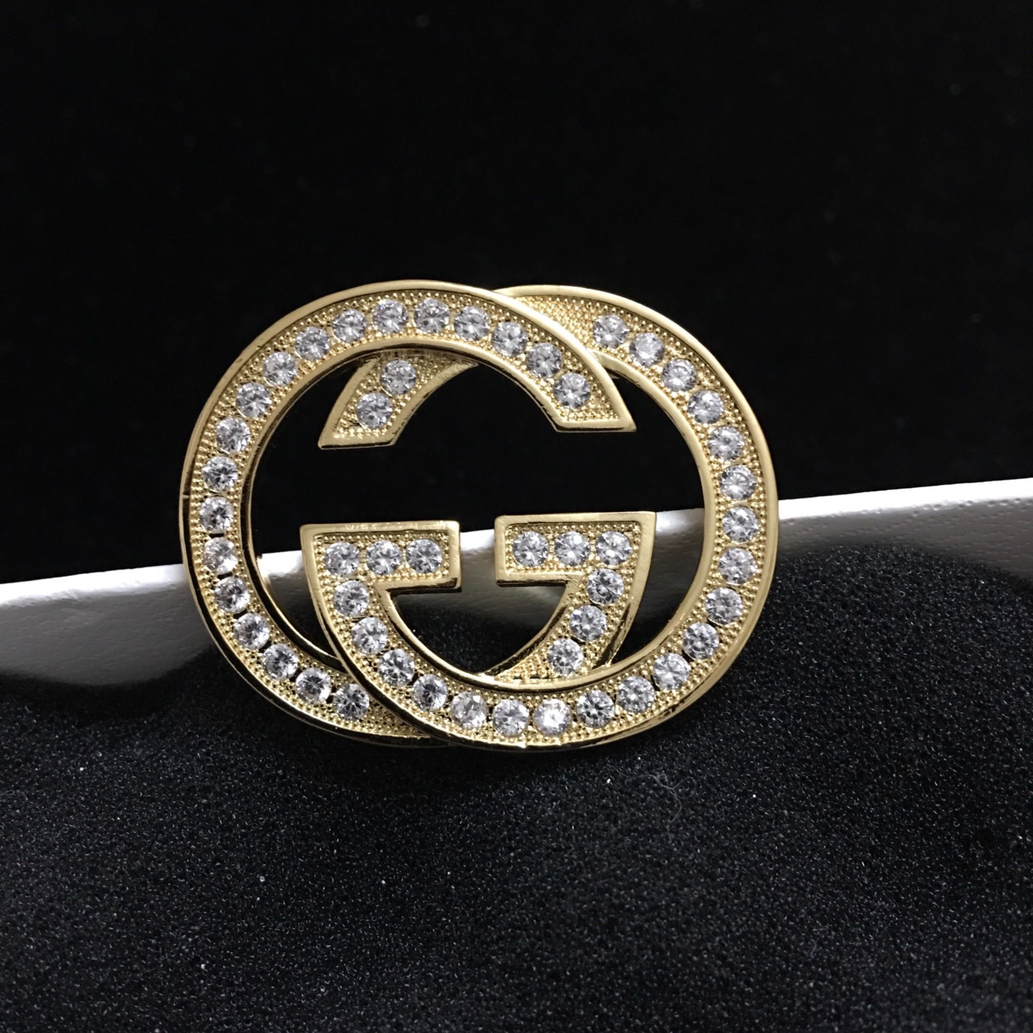 Cài Áo Nam, Nữ - Gucci Màu Vàng Pha Lê Trắng (AF)