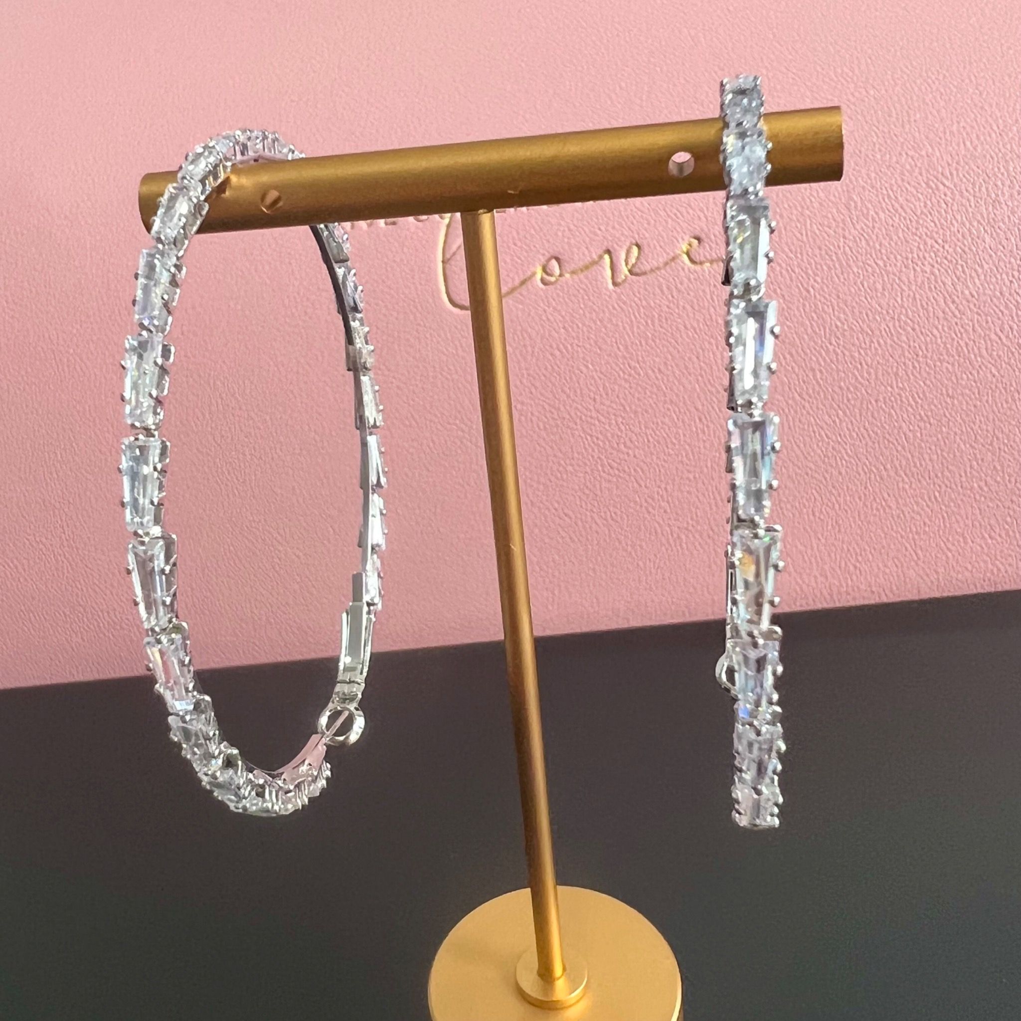 Bông Tai Khoen Tròn Bản To Màu Trắng 6,5cm Pha Lê (BM)