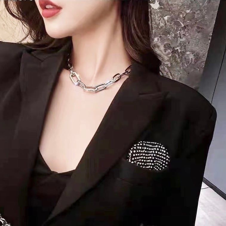 Dây Chuyền Ngắn - Choker APM Pha Lê Trắng Phong Cách Cá Tính