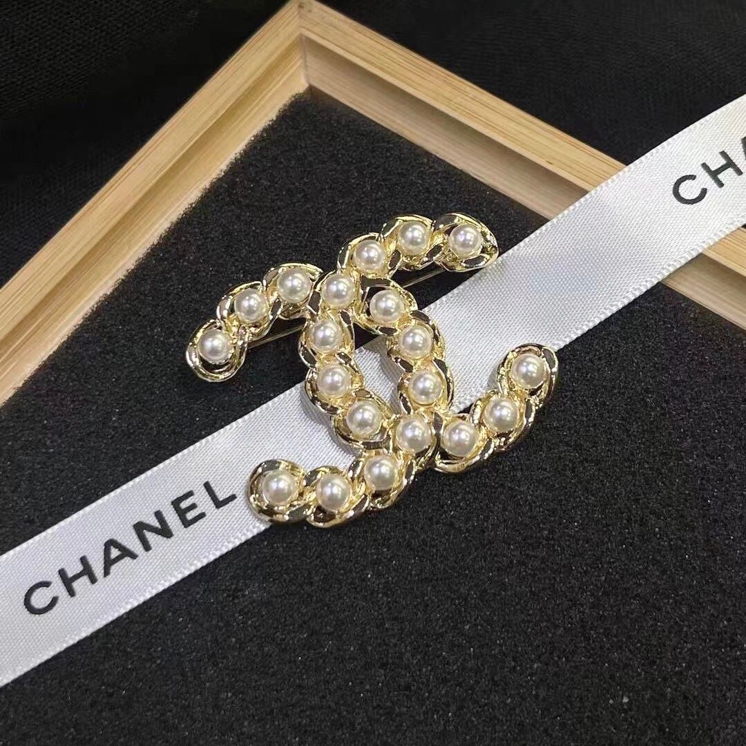 Cài Áo Nam, Nữ - Chanel Màu Vàng Ngọc Trai Trắng (BX)