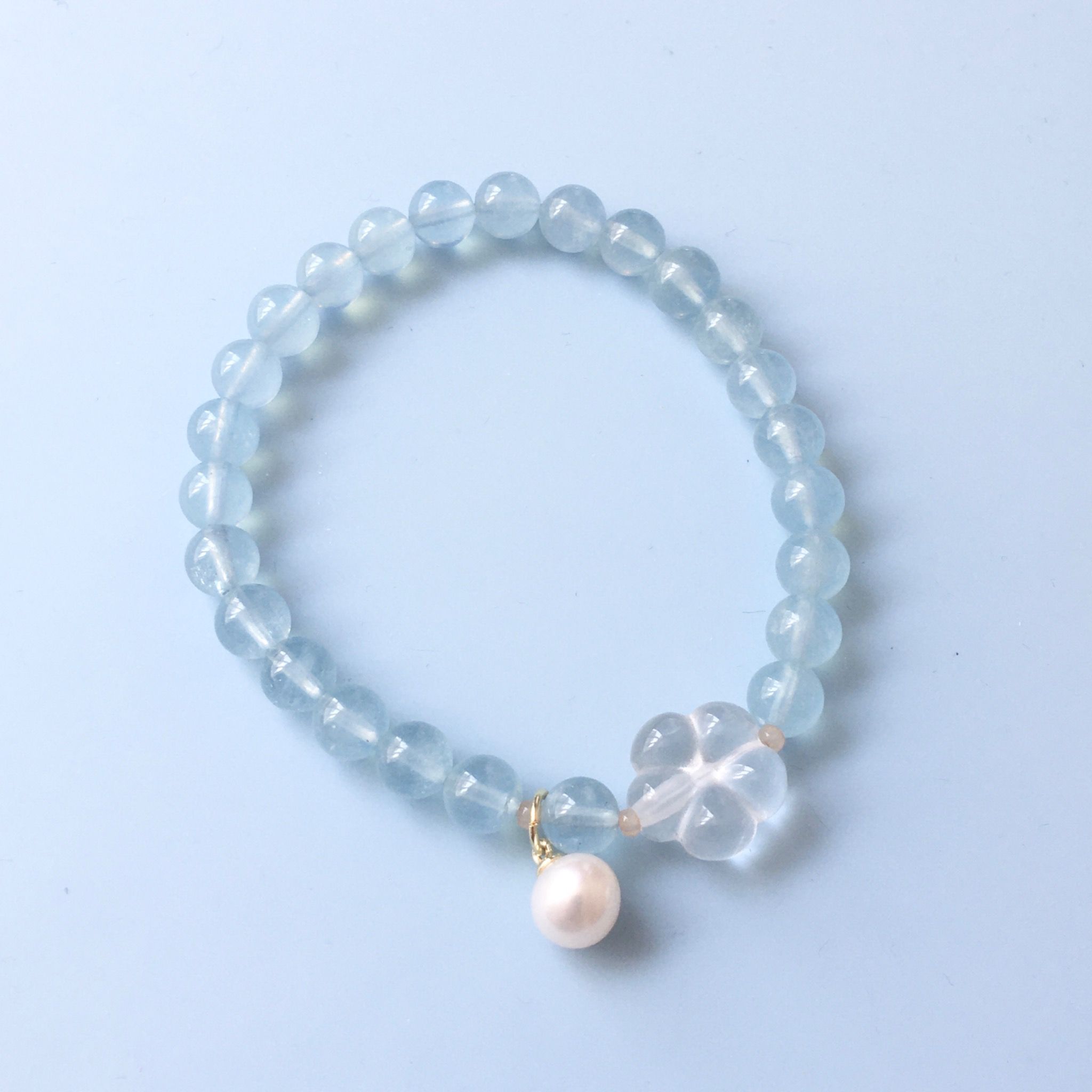 Vòng Tay Phong Thuỷ Cao Cấp - Hoa Mai Đá Thạch Anh Trắng, Ngọc Trai Nước Ngọt & Đá Aquamarine Thiên Nhiên Tinh Tế