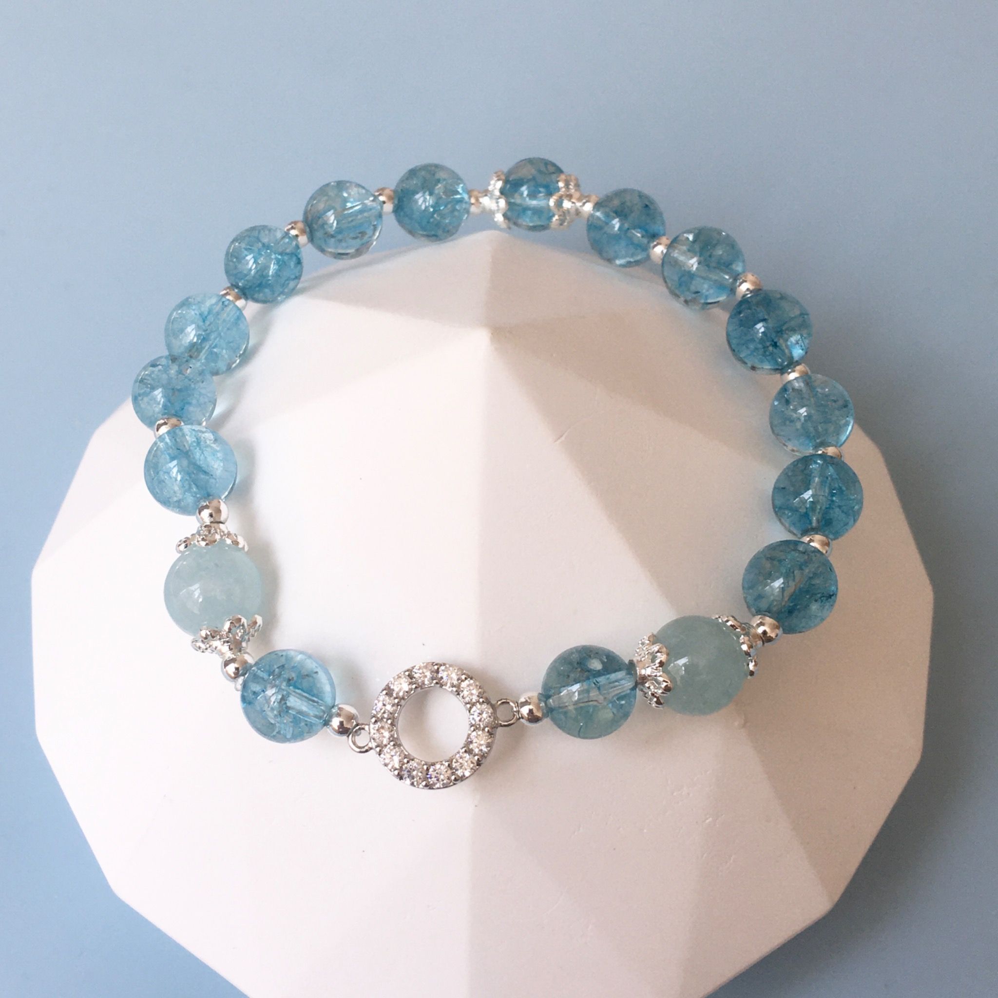 Vòng Tay Phong Thuỷ Cao Cấp - Đá Aquamarine Thiên Nhiên & Vòng Tròn Đá Pha Lê Xanh Ngọt Ngào