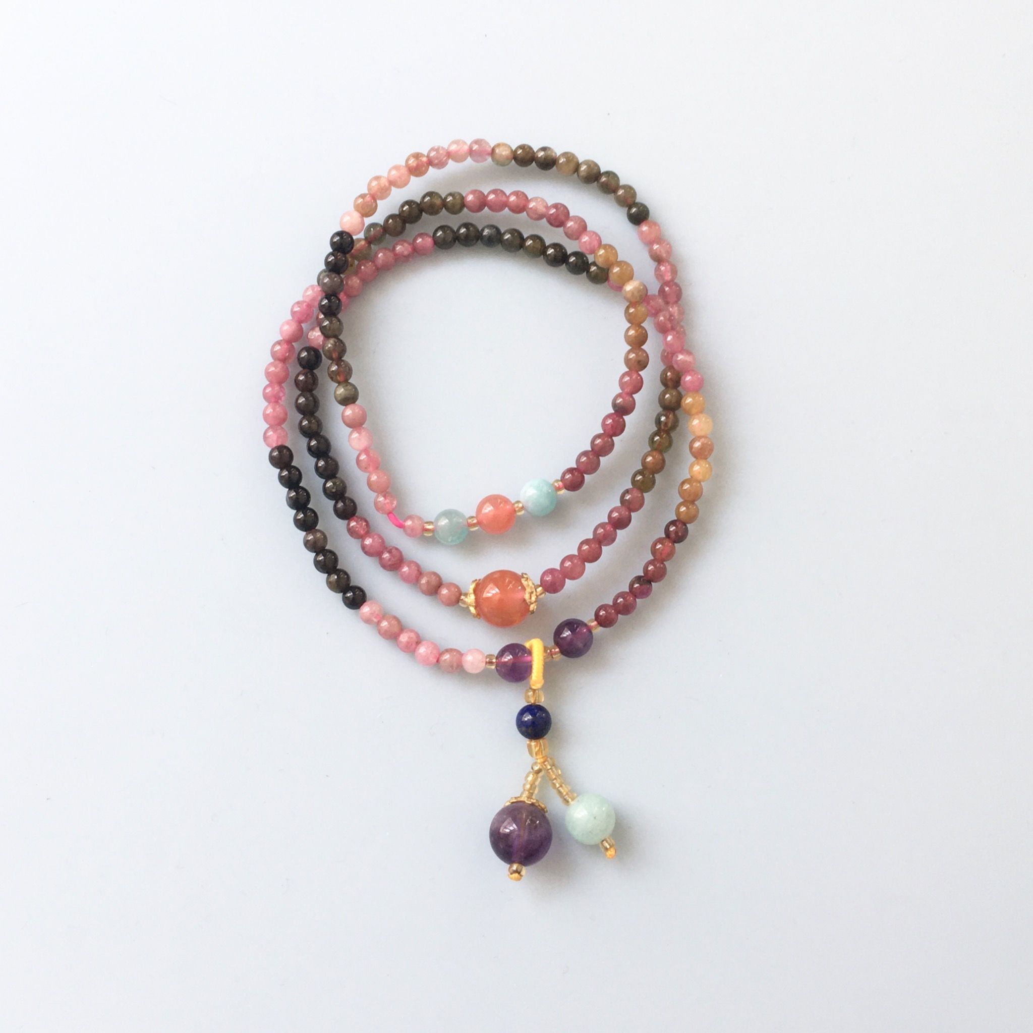 Vòng Tay Phong Thuỷ Cao Cấp - 3 Vòng Đá Tourmaline Đa Sắc Màu, Đá Aquamarine, Đá Thạch Anh Tím Thiên Nhiên & Đá Mã Não Đỏ May Mắn