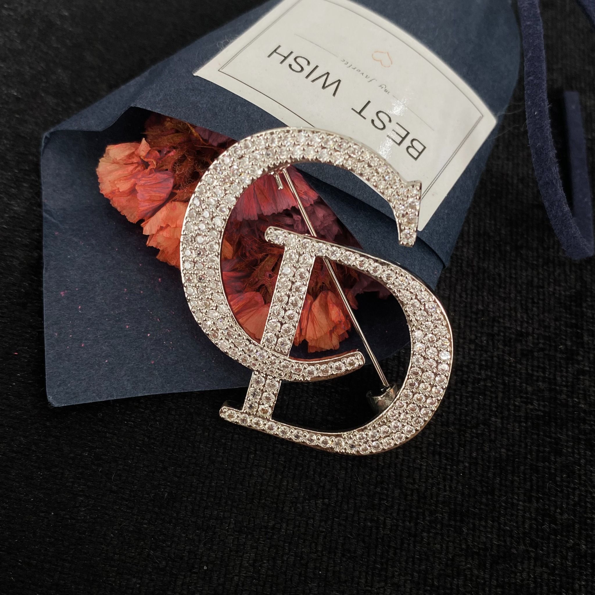Cài Áo Nam, Nữ - Dior Màu Trắng Pha Lê (AO)