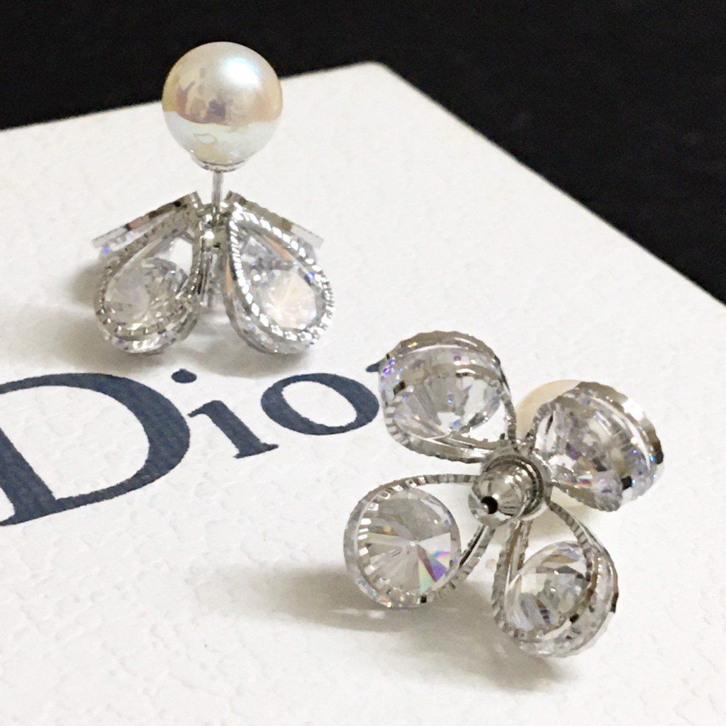 Bộ Trang Sức Dior Trắng - Vòng cổ Choker & Bông Tai Ngọc Trai, Pha Lê 2 Kiểu Đeo Quý Phái (AG)