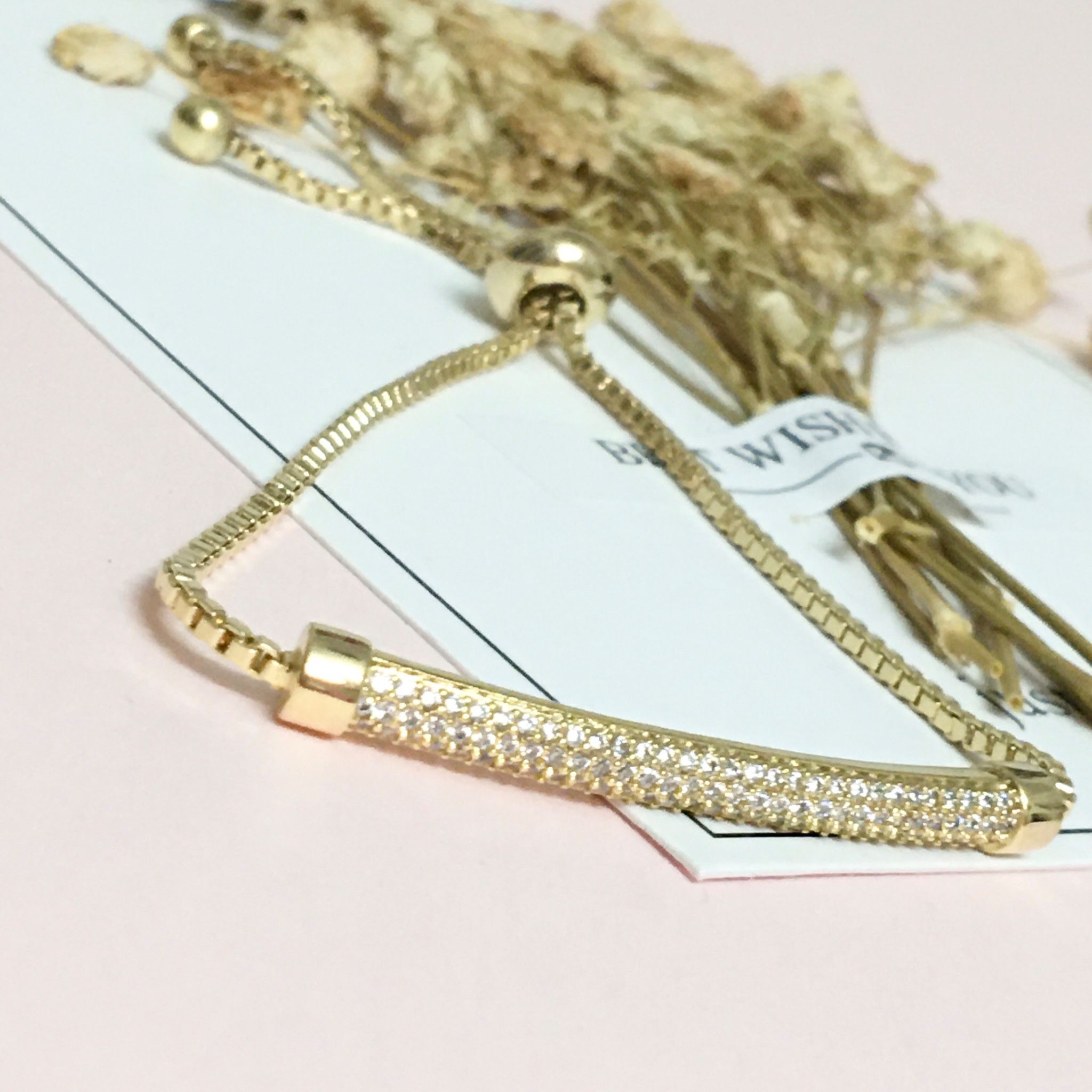 LẮC TAY DÂY RÚT PHA LÊ (AA)