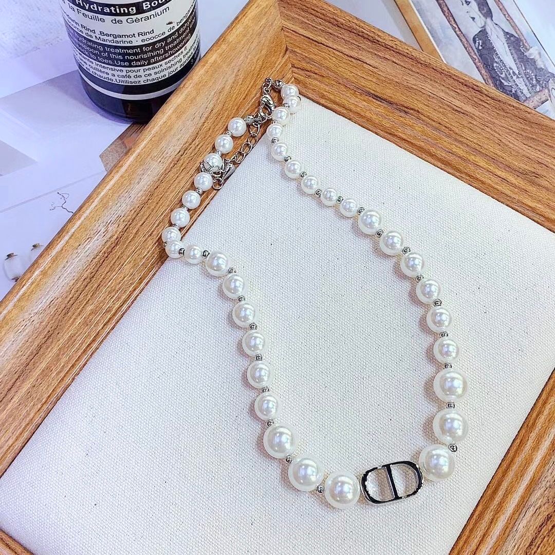 Vòng Cổ Choker Dior Ngọc Trai Màu Trắng Quý Phái