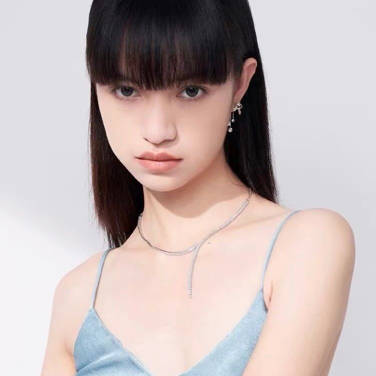 Dây Chuyền Ngắn - Choker Pha Lê Vuông Tinh Tế (AR)