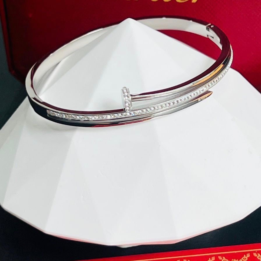 Bộ Trang Sức Cartier Titan Cao Cấp - Vòng Tay & Nhẫn Màu Trắng Pha Lê (AQ)