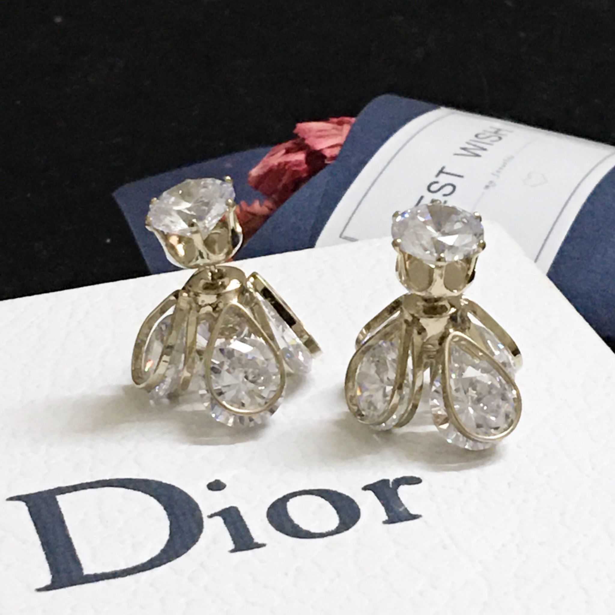 Bông Tai Dior Màu Vàng Pha Lê Trắng (AG) - Có 3 Kiểu Đeo