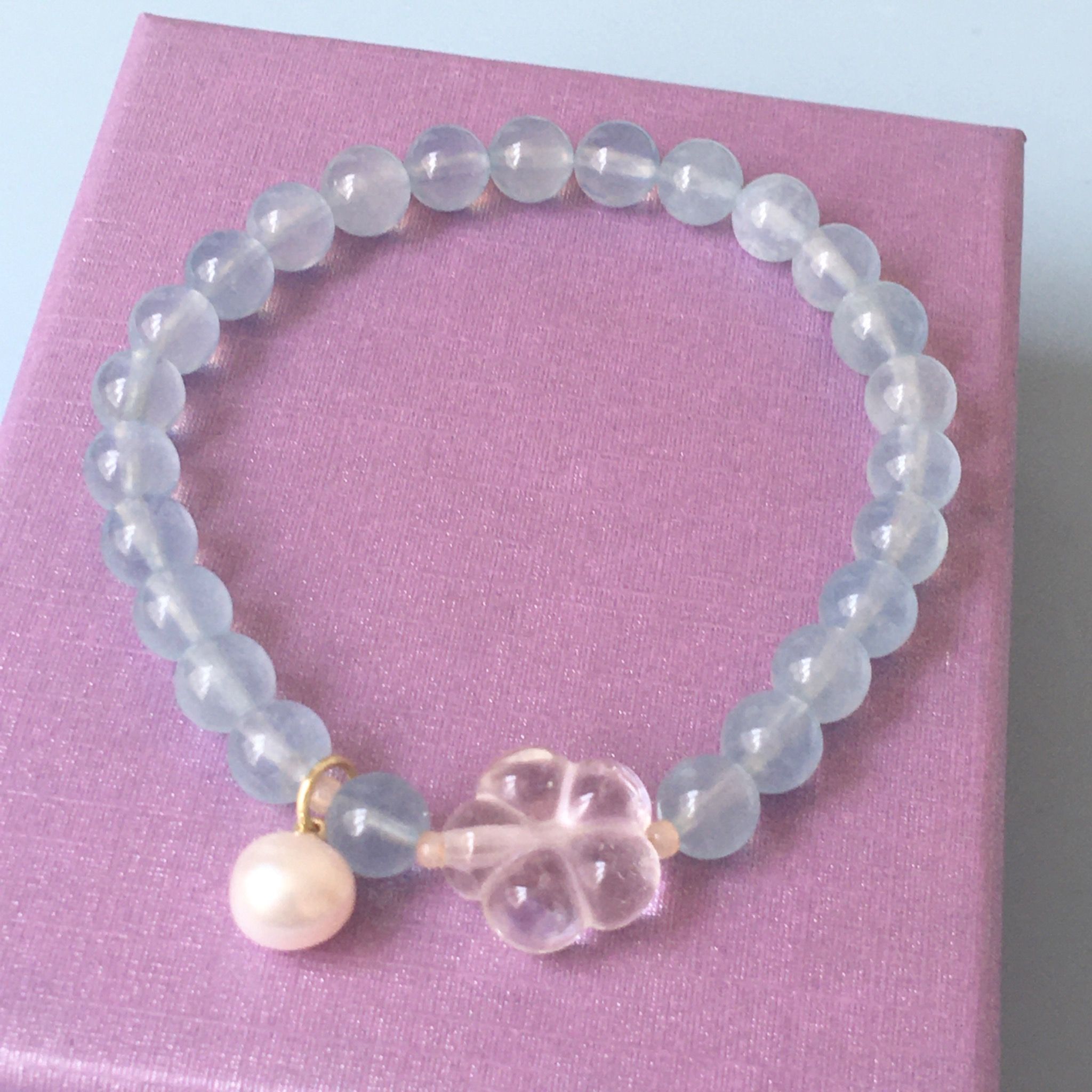 Vòng Tay Phong Thuỷ Cao Cấp - Hoa Mai Đá Thạch Anh Trắng, Ngọc Trai Nước Ngọt & Đá Aquamarine Thiên Nhiên Tinh Tế