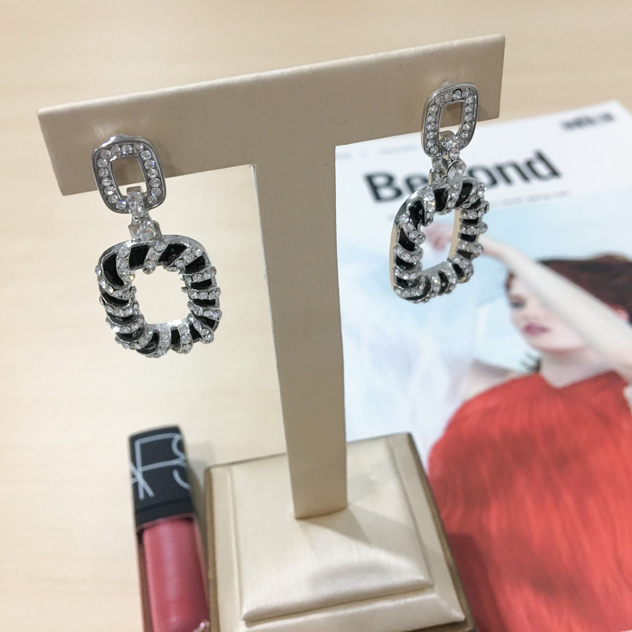 BÔNG TAI CHỮ NHẬT LỚN CÁ TÍNH PHA LÊ (AL)