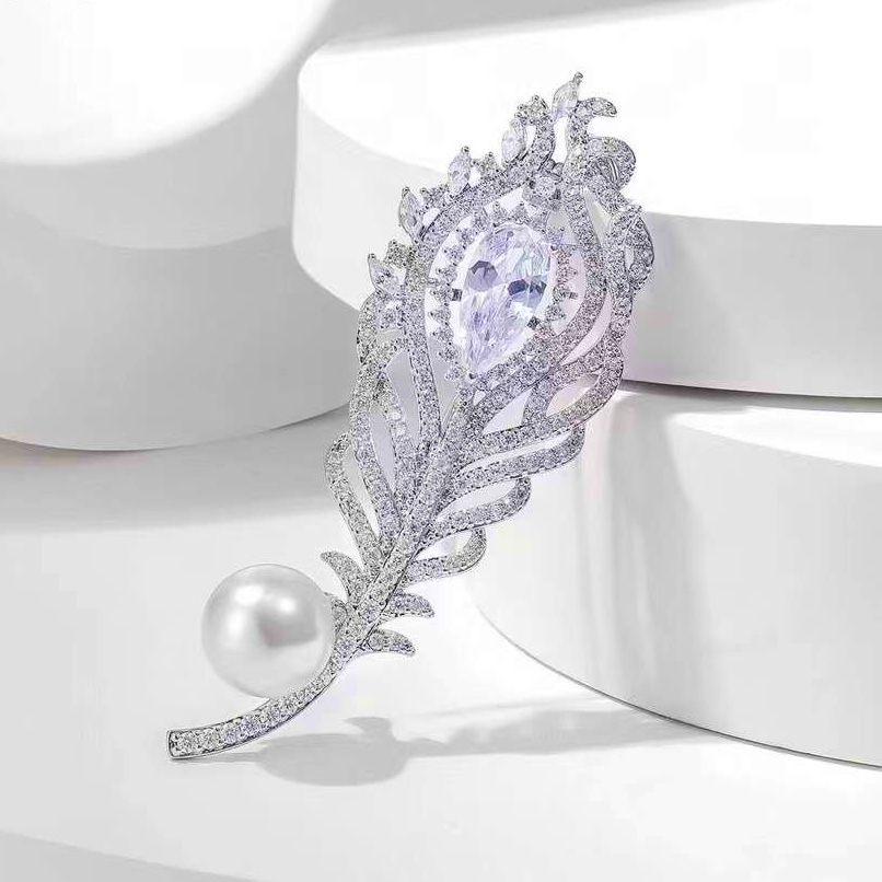Cài Áo Nam, Nữ - Lông Vũ Ngọc Trai & Pha Lê Trắng (AC)