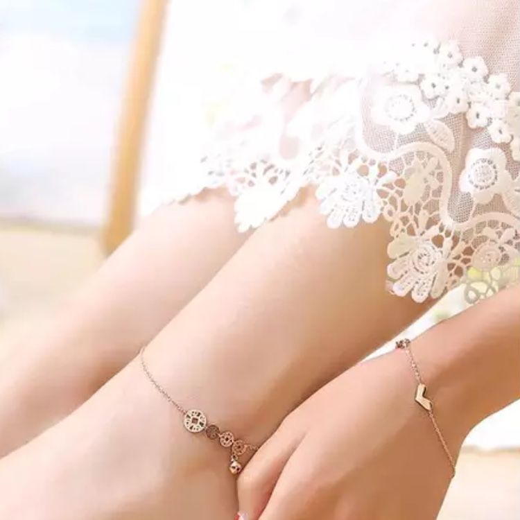 LẮC CHÂN ĐỒNG TIỀN MAY MẮN VÀ LỤC LẶC (AB)