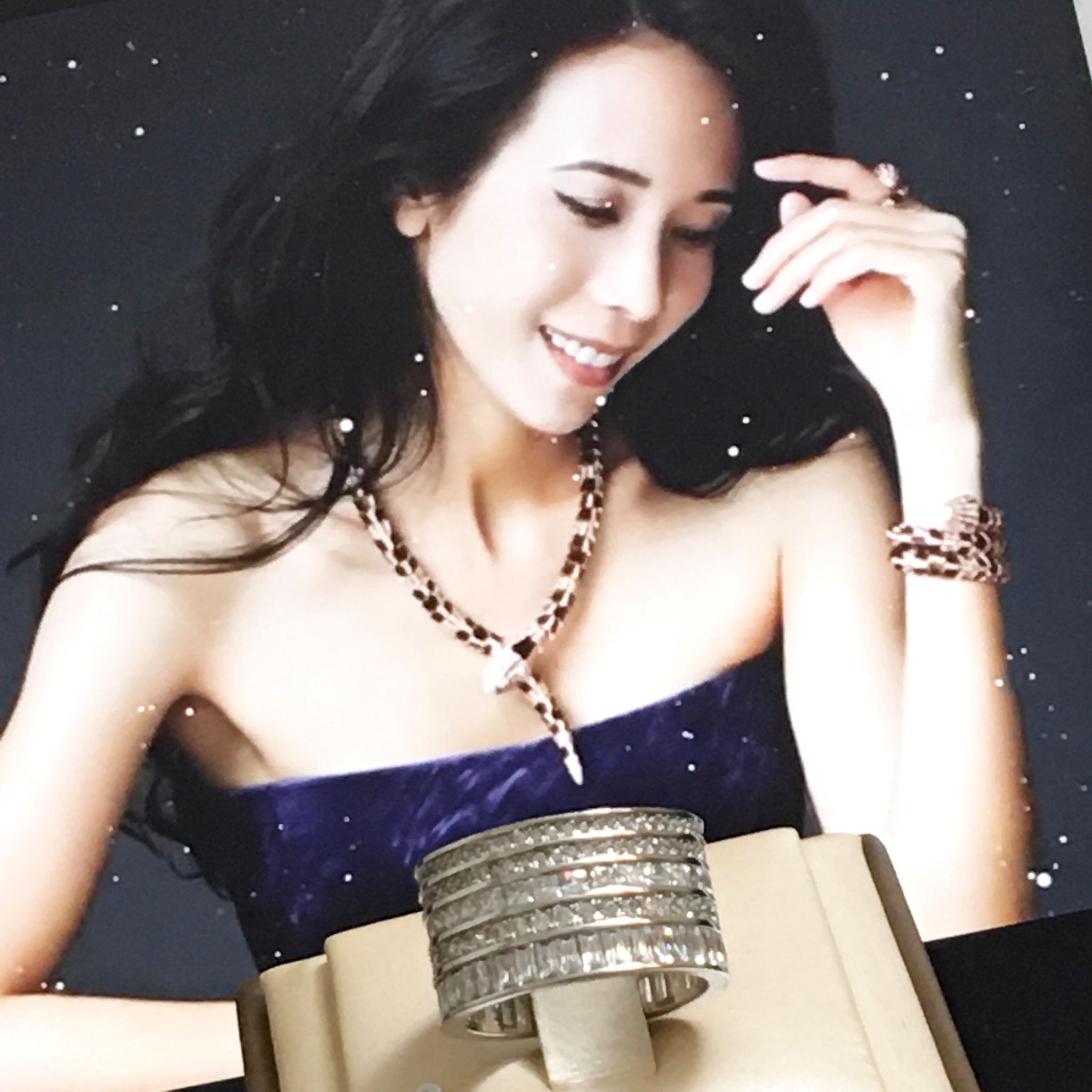 NHẪN THỜI TRANG SANG TRỌNG PHA LÊ (AA)