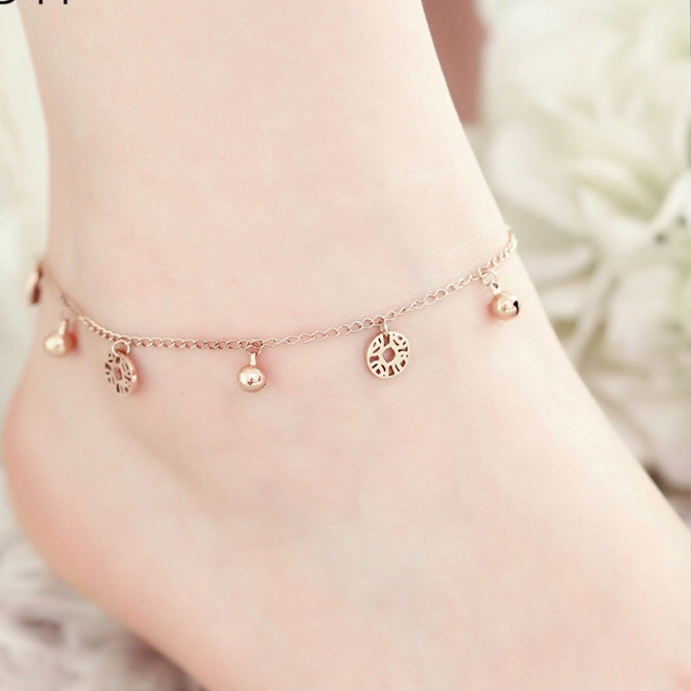 LẮC CHÂN ĐỒNG TIỀN MAY MẮN VÀ LỤC LẶC (AA)
