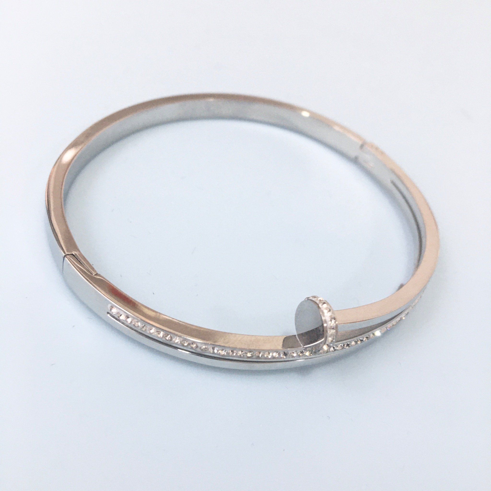 Bộ Trang Sức Cartier Titan Cao Cấp - Vòng Tay & Nhẫn Màu Trắng Pha Lê (AQ)