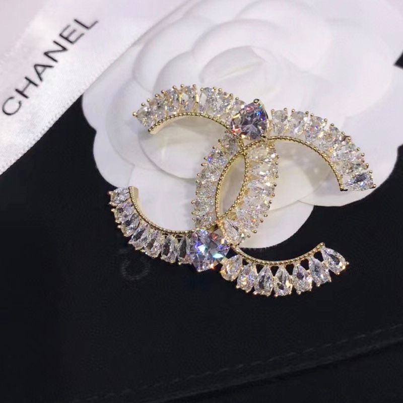 Cài Áo Nam, Nữ - Chanel Màu Vàng Pha Lê Trắng (CJ)