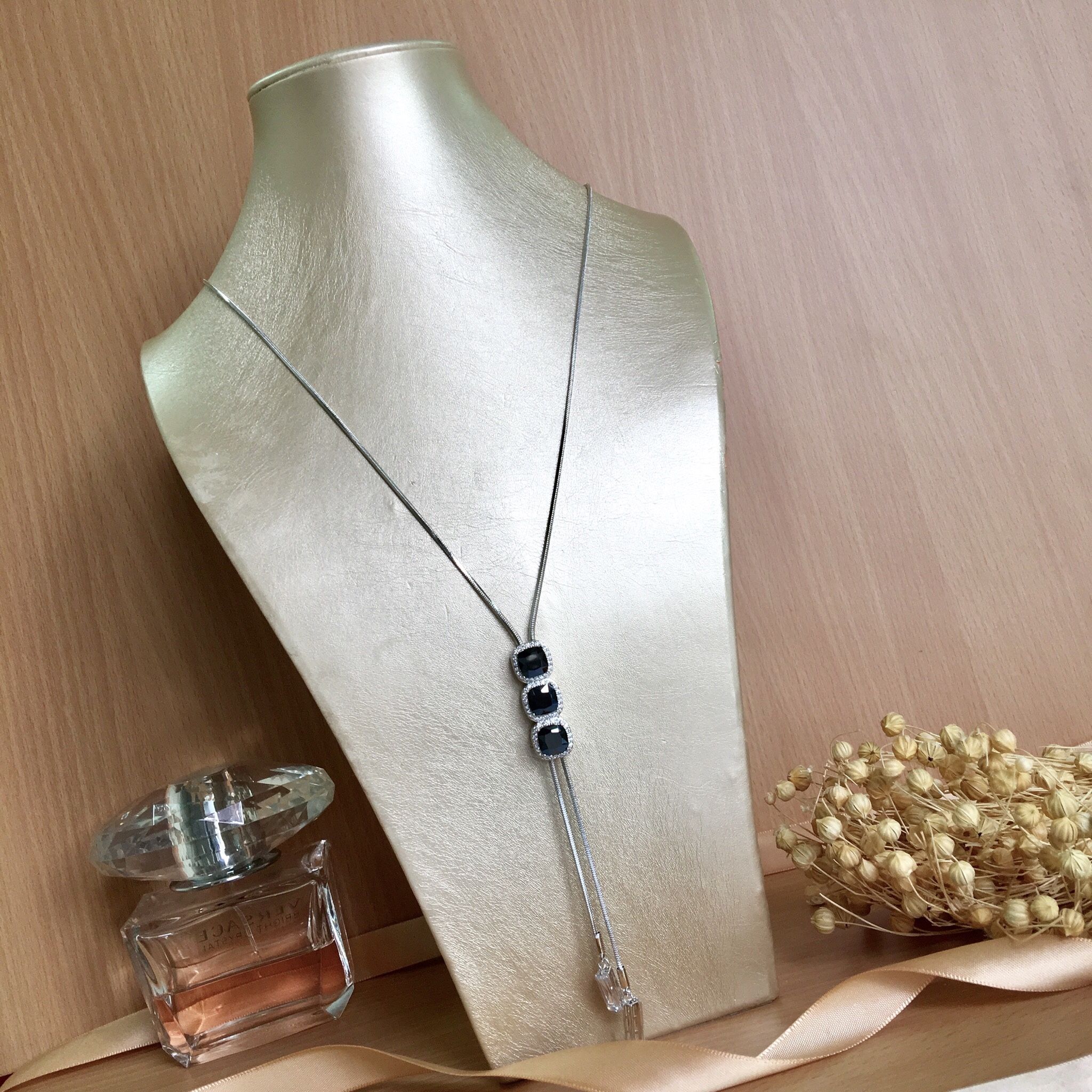 DÂY CHUYỀN DÀI CAO CẤP - PHA LÊ VUÔNG ĐEN SANG TRỌNG (AB)