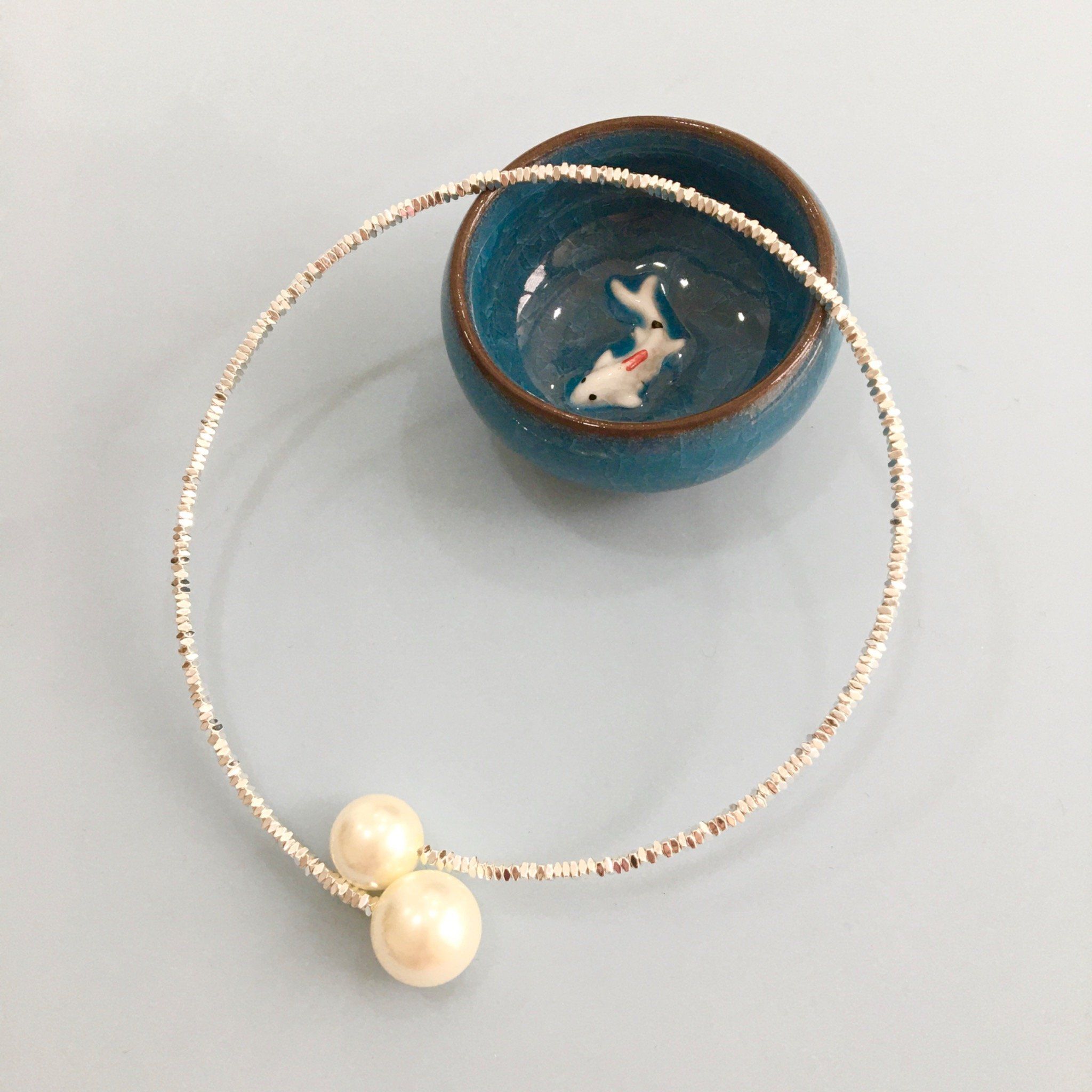 Vòng Cổ Choker Dior 2 Viên Ngọc Trai Màu Trắng Quý Phái