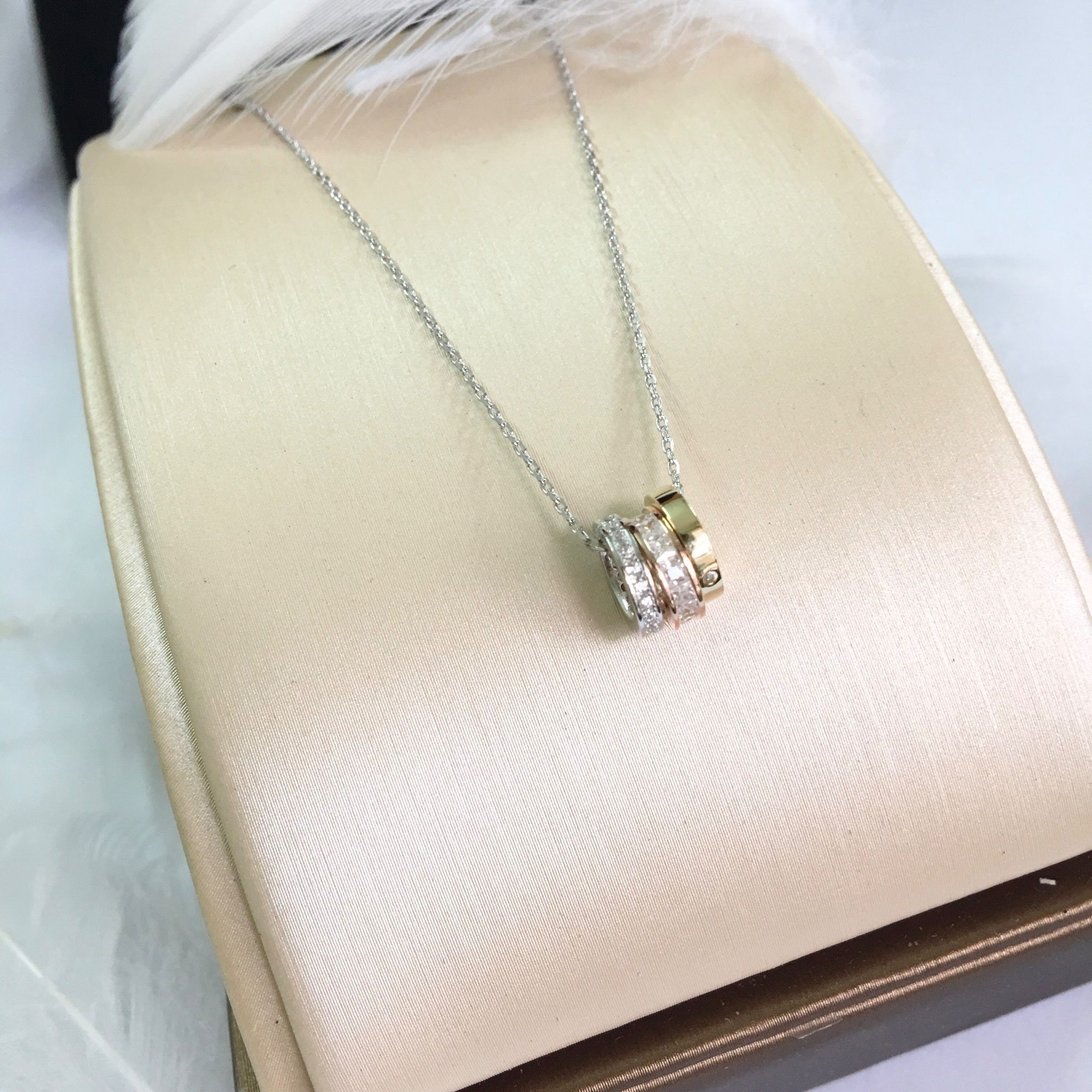 Dây Chuyền Bạc Cao Cấp - Bai.geeli 3 Vòng Tròn Pha Lê Trắng