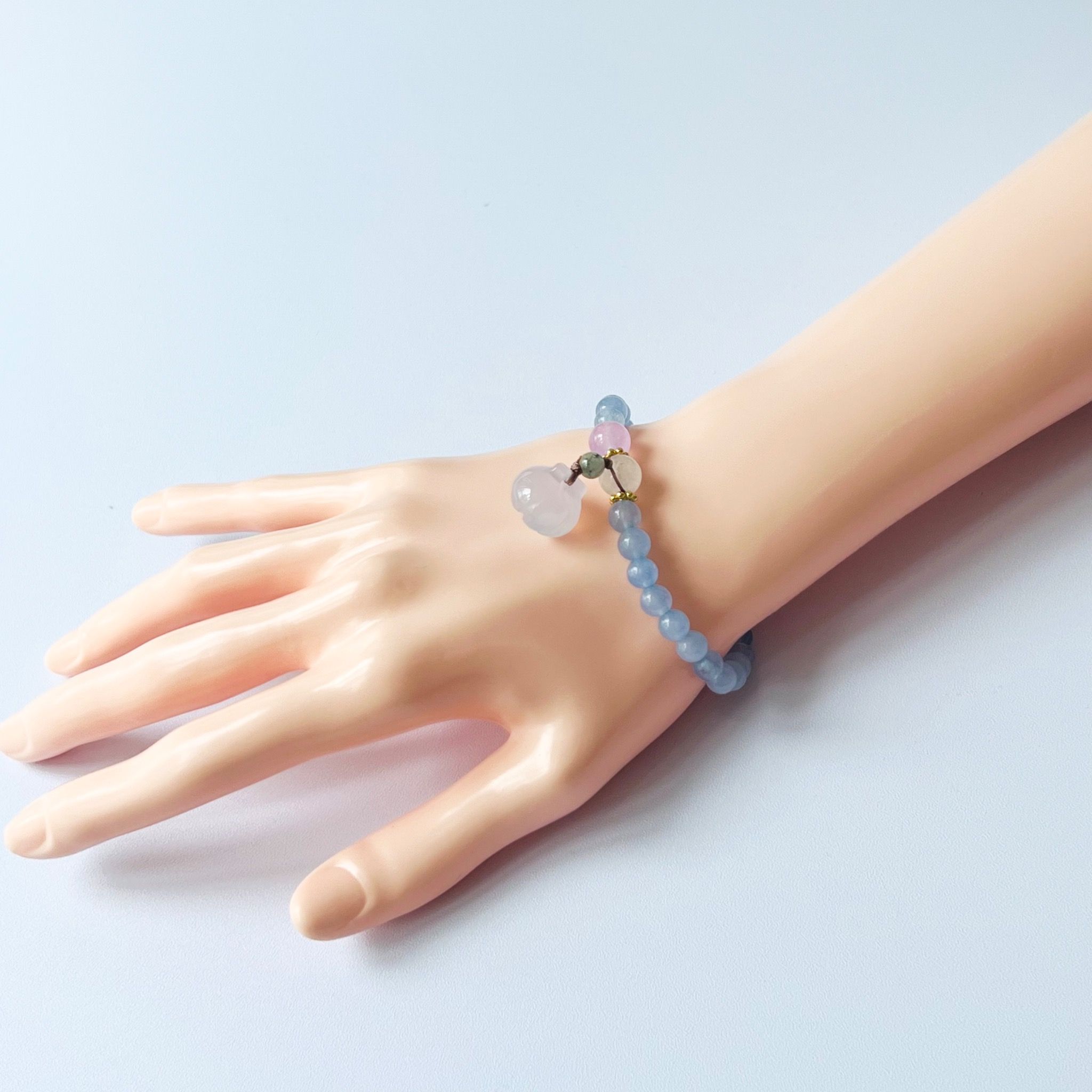 Vòng Tay Phong Thuỷ Cao Cấp - Quả Bí Đá Mã Não, Đá Aquamarine, Thạch Anh Tóc Xanh