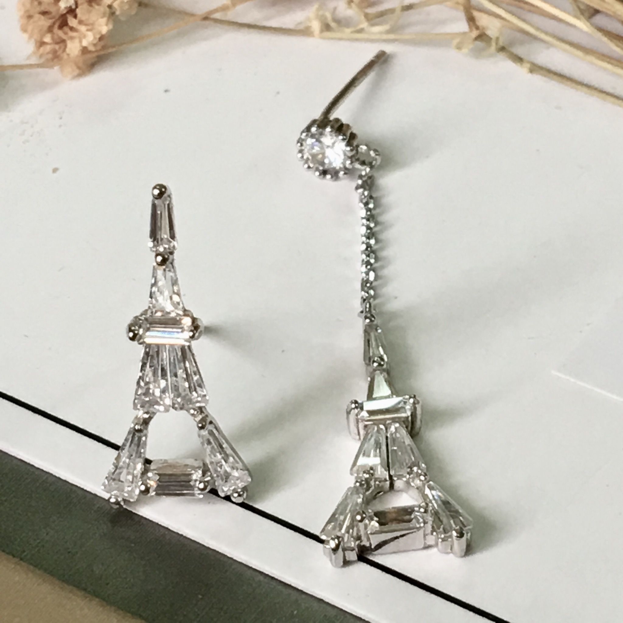 Bông Tai Bạc Cao Cấp - Tháp Paris So Le Cá Tính Pha Lê (AB)