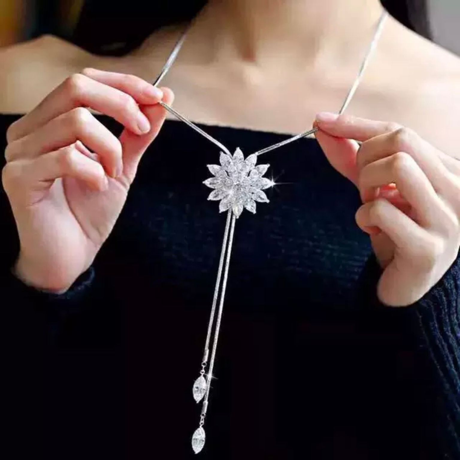 Dây Chuyền Dài Cao Cấp - Hoa Hướng Dương Pha Lê Trắng Tinh Tế (AA)