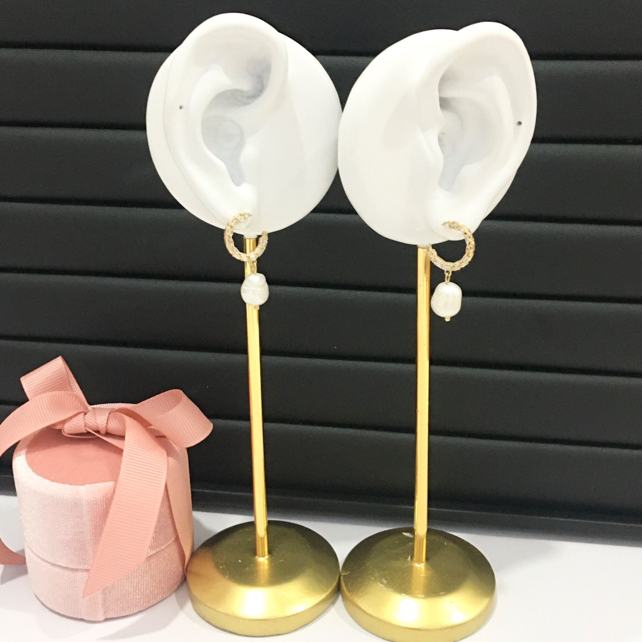 Bông Tai Mặt trăng Ngọc Trai Nước Ngọt & Pha Lê Trắng (AD)