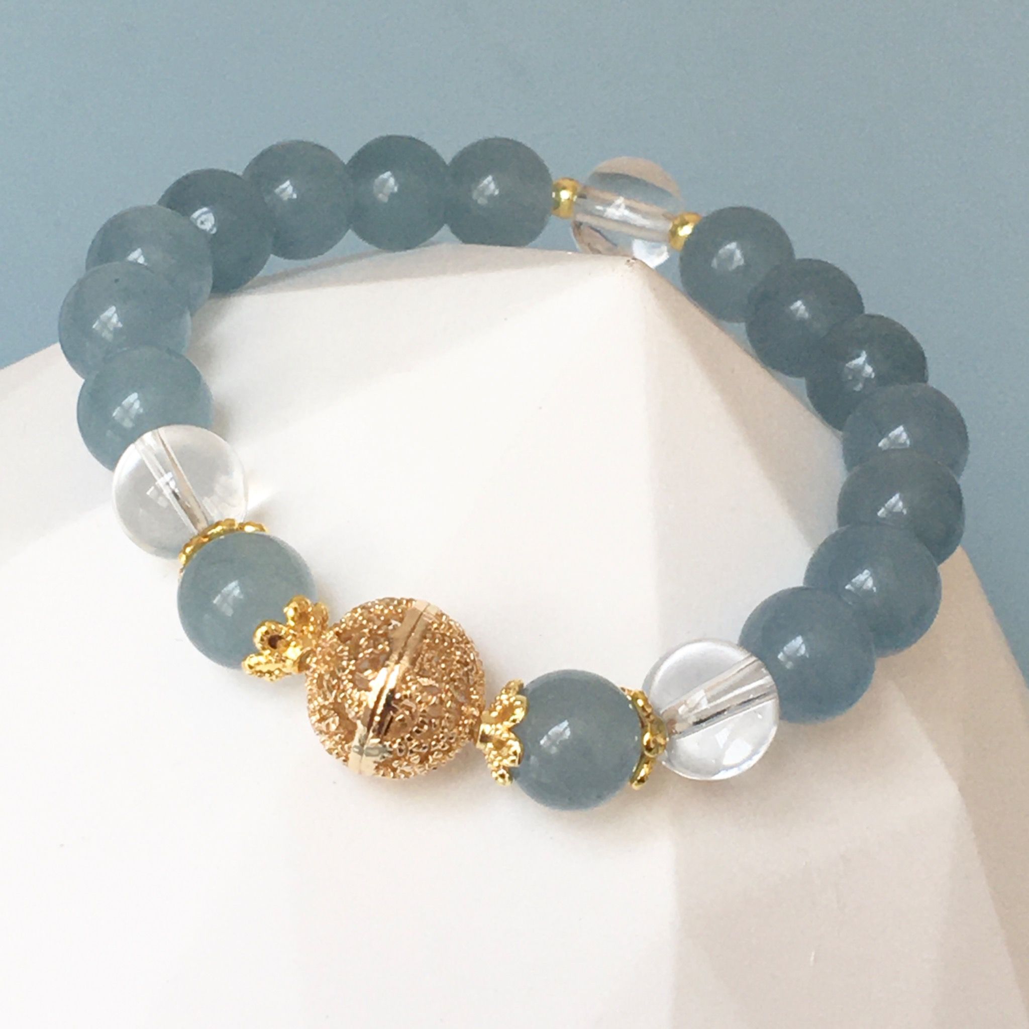 Vòng Đá Phong Thuỷ Cao Cấp - Quả Cầu Vàng Đá Aquamarine & Đá Thạch Anh Trắng Tự Nhiên