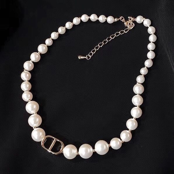Vòng Cổ Choker Dior Ngọc Trai Màu Trắng Quý Phái