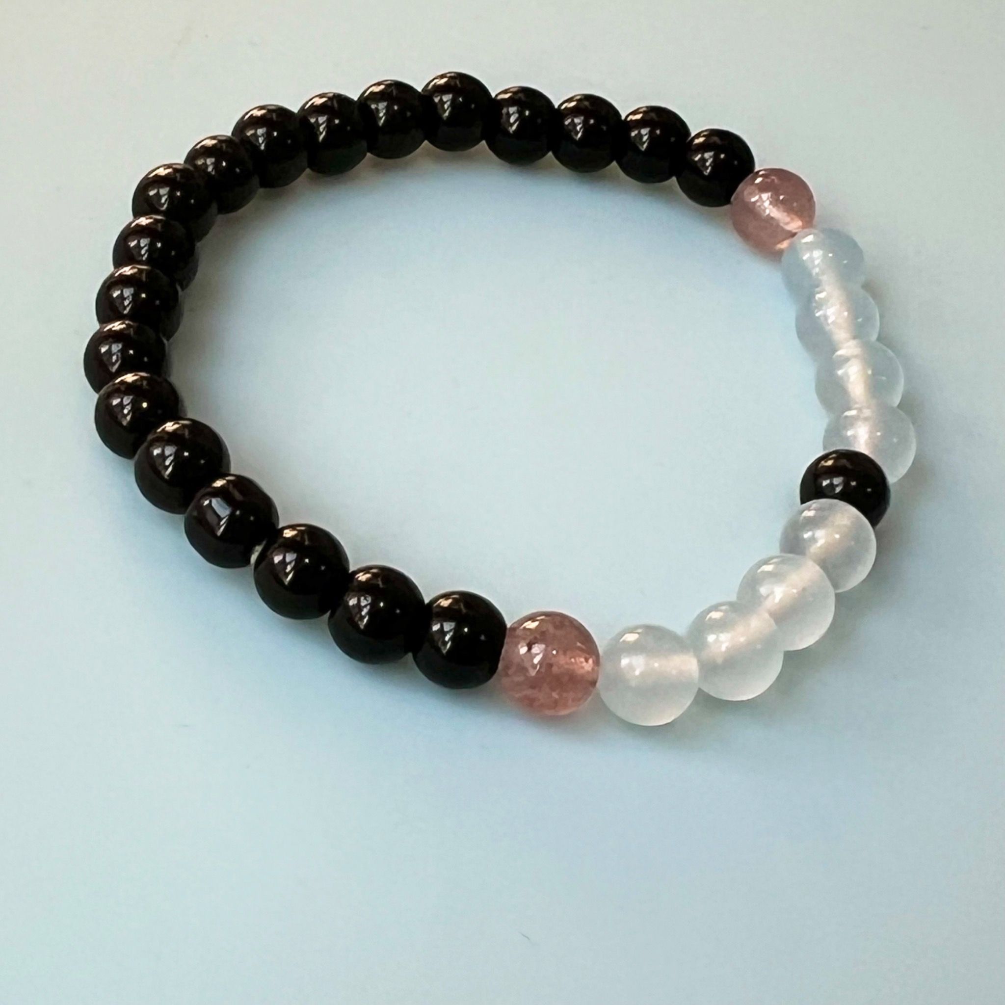Vòng Tay Phong Thuỷ Cao Cấp - Đá Aquamarine, Đá Obsidian & Đá Thạch Anh Dâu Tây