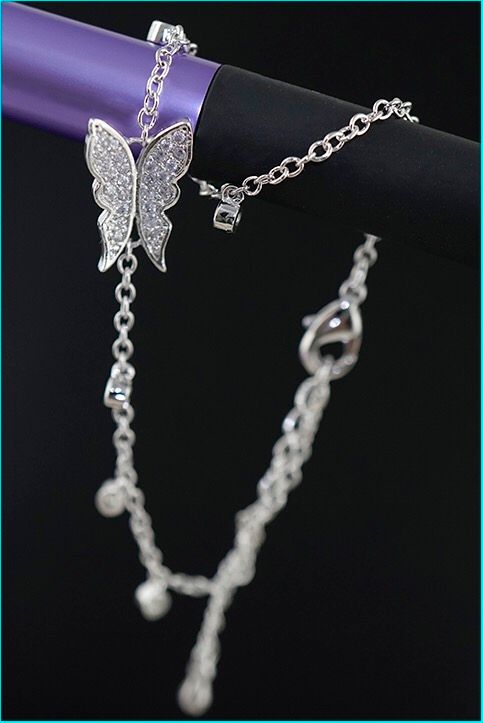 LẮC TAY CON BƯỚM PHA LÊ (AA)
