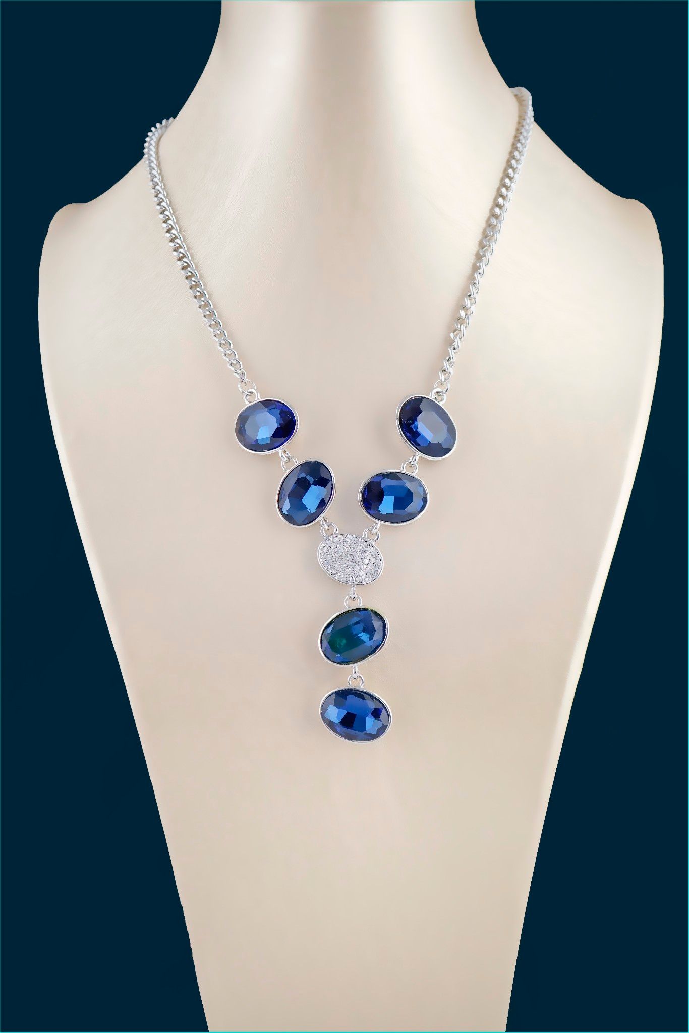 DÂY CHUYỀN NGẮN - PHA LÊ OVAL XANH BÍCH (AB)