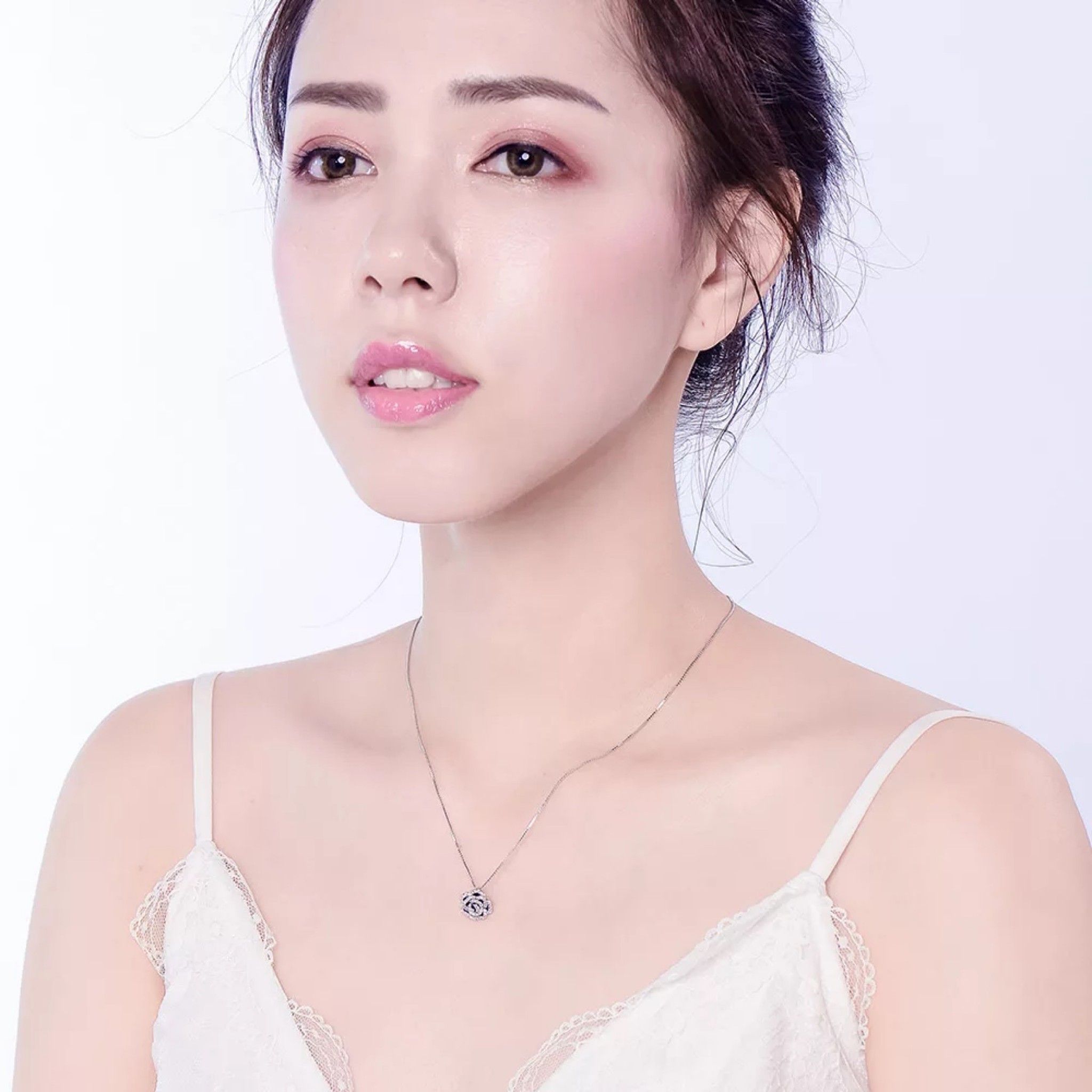 DÂY CHUYỀN BẠC CAO CẤP - HOA HỒNG ĐEN (AB)
