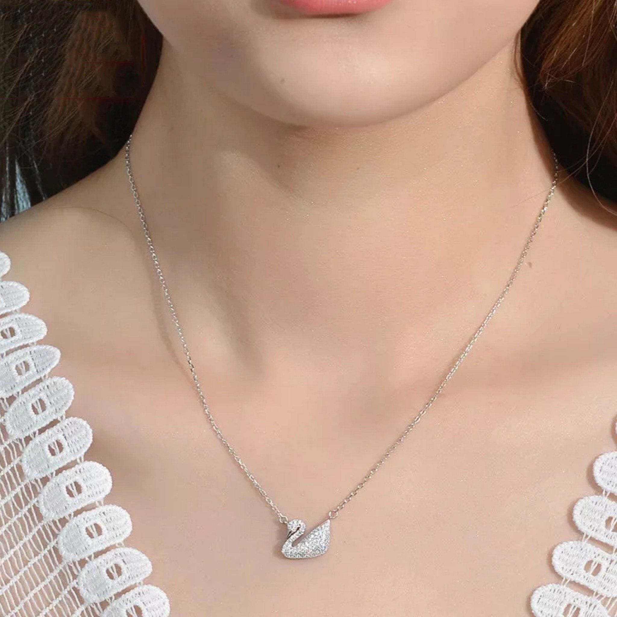 DÂY CHUYỀN NGẮN - THIÊN NGA TRẮNG (AA)