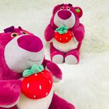  Gấu Lotso Ôm Dâu 25cm 