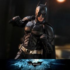 Mô hình 3D DIY HOTTOYS Kỵ Sĩ Bóng Đêm Trỗi Dậy Batman DX19