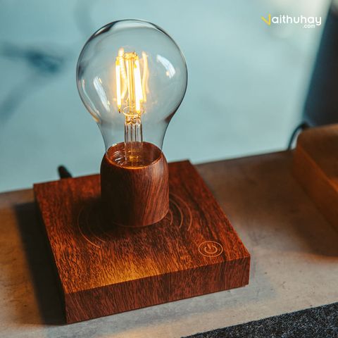  Bóng đèn lơ lửng tiết kiệm năng lượng 