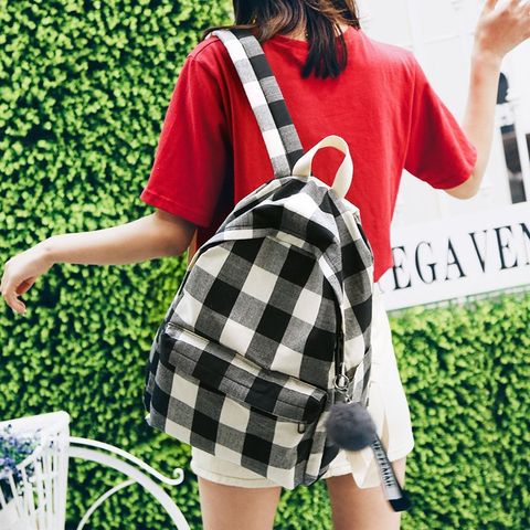 Balo nam nữ phối caro đơn giản kèm cục bông C074 ERIK