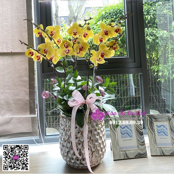 Bình hoa lan vàng 6 cành LHD-672