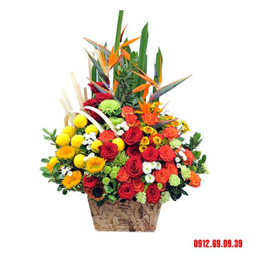 Giỏ hoa tươi chúc mừng 01