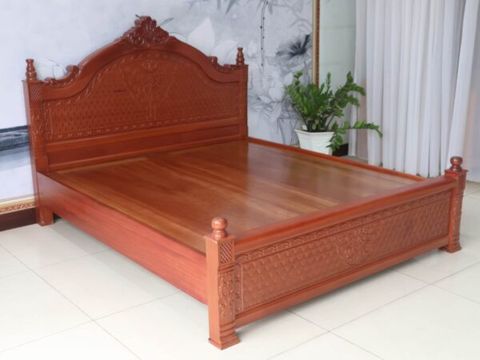 Giường gỗ Xoan Đào Trụ 1M6