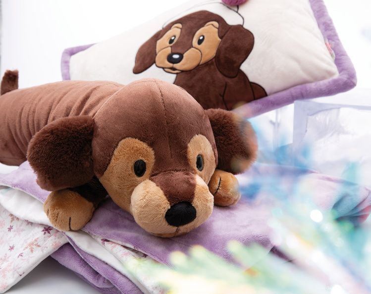 Gối bông 40x60cm-chó lạp xưởng dachshund Skida Winter GREEN-Nici Germany-49329